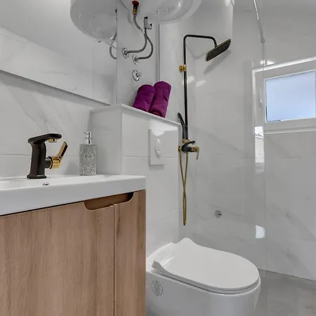 Kuca Za Odmor Lemon Tree Appartamento Makarska