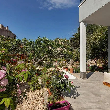 Διαμέρισμα Kuca Za Odmor Lemon Tree Μακάρσκα