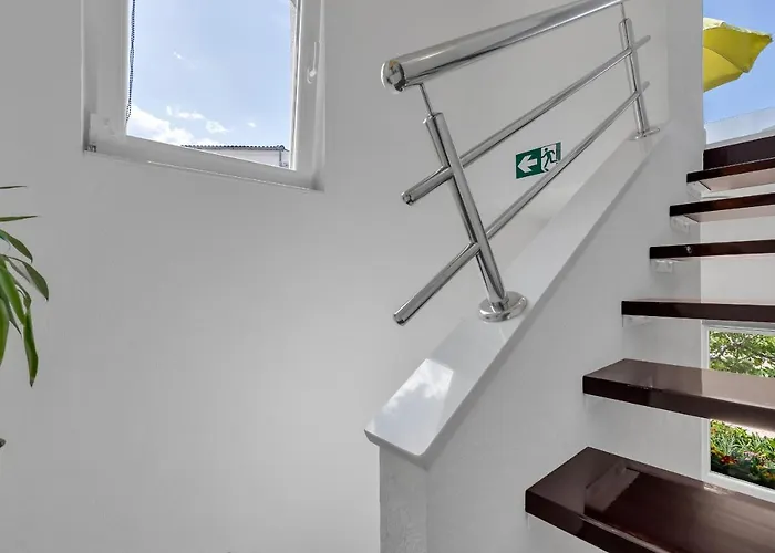 Kuca Za Odmor Lemon Tree דירה מאקרסקה