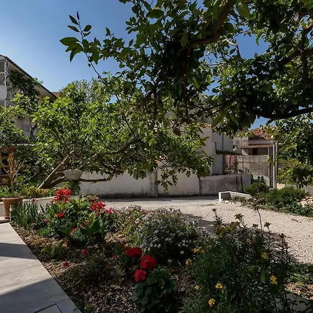 Apartment Kuca Za Odmor Lemon Tree *